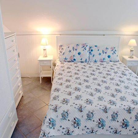 Villa Amare Кампофеличе ди Рокела Екстериор снимка