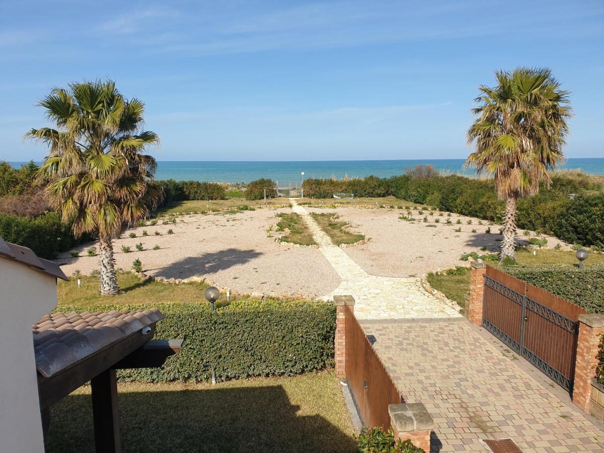 Villa Amare Кампофеличе ди Рокела Екстериор снимка