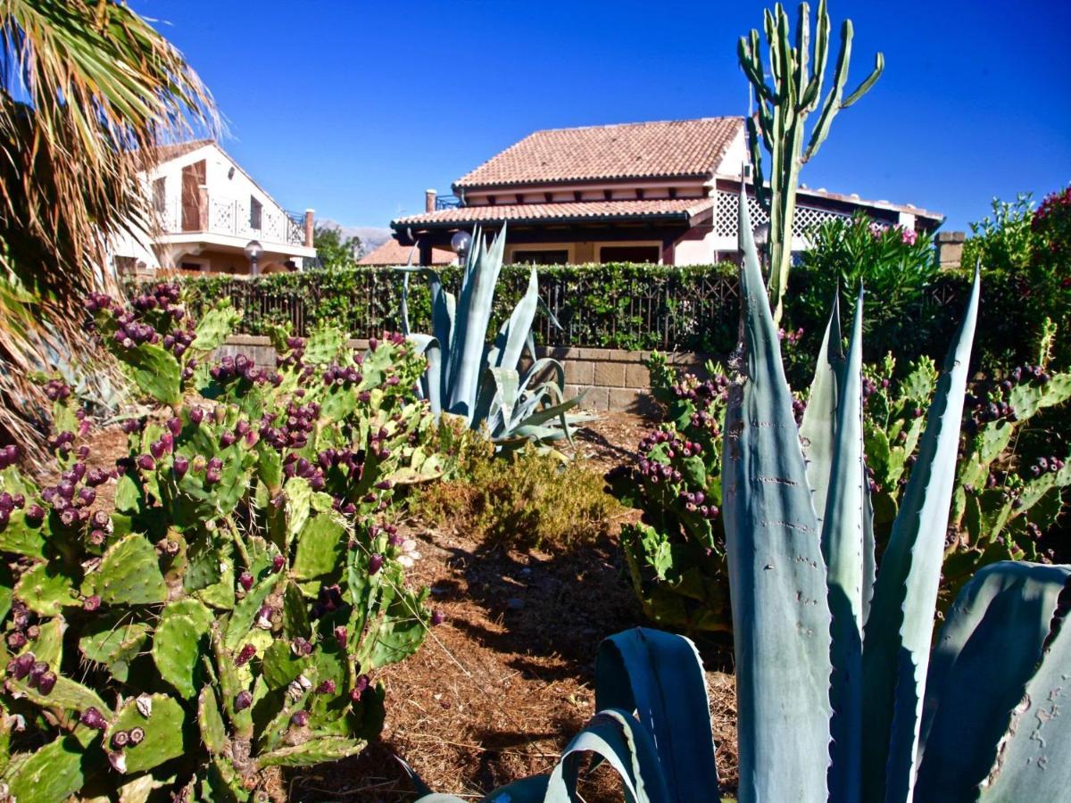 Villa Amare Кампофеличе ди Рокела Екстериор снимка