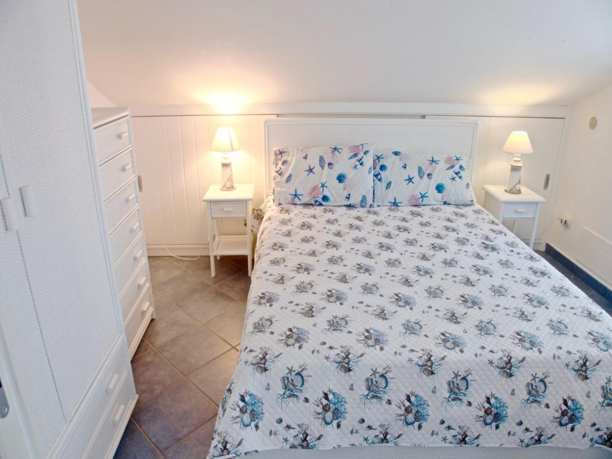 Villa Amare Кампофеличе ди Рокела Екстериор снимка